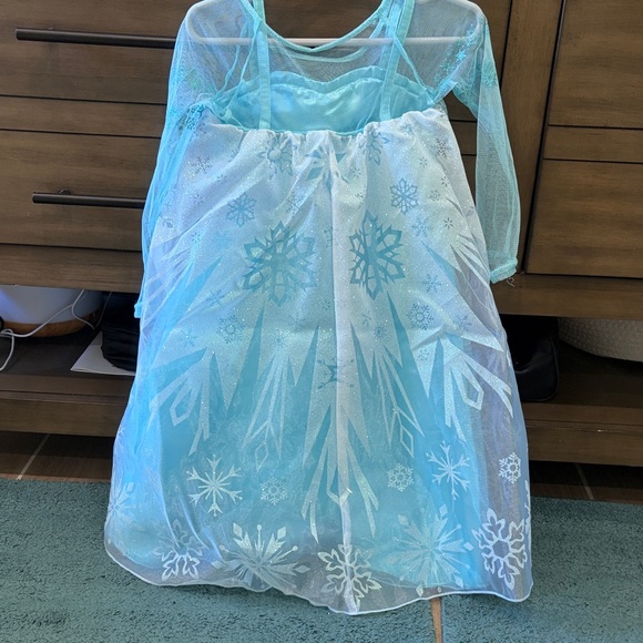 Toddler Elsa Costume size 3T - Picture 2 of 7